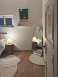 Changsindong cliff village, seoul city view, private house with 3rooms & netflix