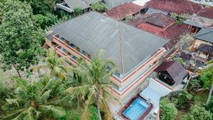 Rai Wood Carver and Homestay