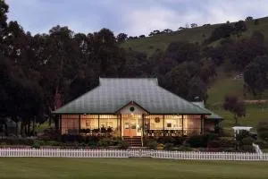 The Pavilion Retreat at The Village Green - Strath Creek