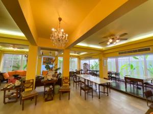 Sourire at Rattanakosin Island Hotel