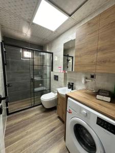 Geniş, denize kolay ulaşım