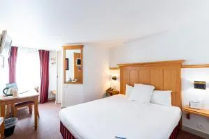 KYRIAD CREIL - Chantilly Nord - 克雷伊