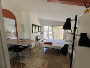 Studio récent à Sorgues