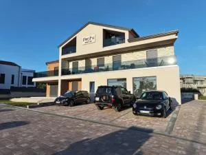 Richi Rooms & App - Mugeba