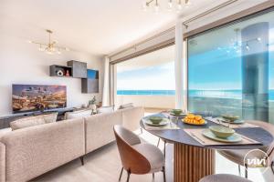 ViVi Homes - Emerald Pool, Sea View, Gym & Sauna