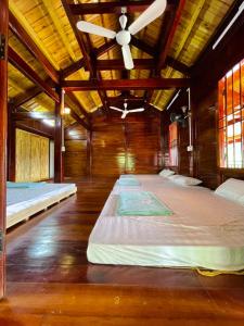 Phòng 2 Giường Đơn Có Phòng Tắm (Twin Room with Bathroom)