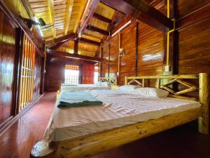 Phòng 2 Giường Đơn Có Phòng Tắm (Twin Room with Bathroom)