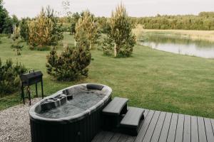 IKnamai - namelis dviems Aistis