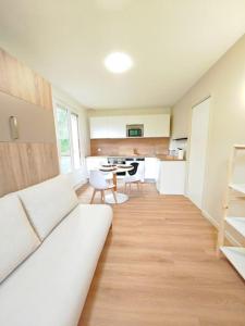 Appartements L-ecrin paisible - Balcon sur ruisseau, vue montagne & parking : photos des chambres