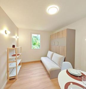Appartements L-ecrin paisible - Balcon sur ruisseau, vue montagne & parking : photos des chambres