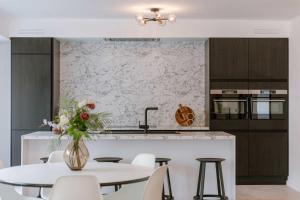 Huswell - Modern 3-bedroom apartment with family-friendly touches