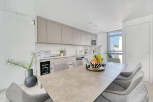 3065 Luxury apartment in the heart of Elviria