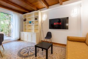 BolognaRoomscom - Isaia Garden Private Garden Spa Bath