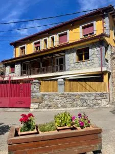 Casa Rural MONTE ROBLO - Crémenes