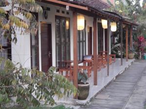 Rosella Cottages - Homestay - Yogyakarta