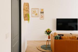 Sliema Mainstreet Designer Suite 12 with shared Rooftop Pool and BBQ