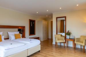 Comfort Double Room room in Romantik Hotel Schloss Rheinfels