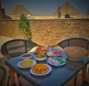 Pyramids Live View Hotel - 埃兹贝特