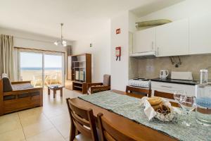One-Bedroom Apartment room in Torres Mira Praia by Garvetur