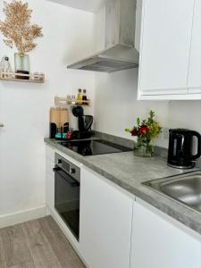 Stylish and Chic Seaside Apartment