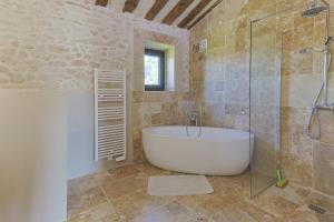 Villas Le Mas des Oliviers : photos des chambres