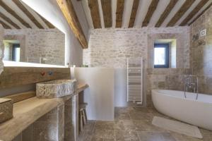 Villas Le Mas des Oliviers : photos des chambres