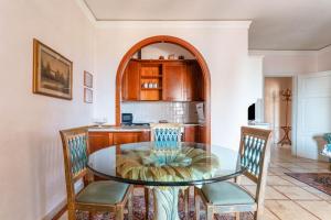 Two-Bedroom Apartment with Terrace room in Hotel Sonia