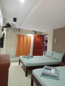 ROCK VIEW-LODGE