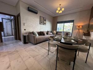 Stylish & Chic Appartement avec piscine Mohammedia Natura Living 20 min de Casablanca