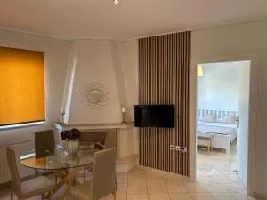 Mesogaia Home Near ATH Airport - Liádha