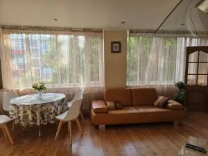 Уютные апартаменты - Piņķi