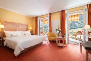 Superior Double Room with Balcony and Mountain View room in Hotel Restaurant Waldhaus