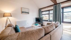 Combination of 2 Fantastic Coastal Cottages nr Bude