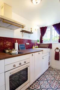 Appartements Retro Reverie, avec parking gratuit et terrasse : photos des chambres