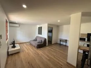 Appartement avec exterieur - Pézilla-la-Rivière