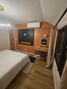 Maisons de vacances Belle Maison avec Jardin : photos des chambres