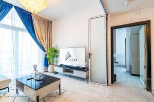 Elegant 1BR with Outdoor Cinema & Clinic