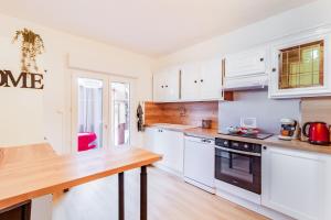 Maisons de vacances La Douce Occitane - Maison climatisee pour 6 : photos des chambres