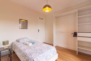 Maisons de vacances La Douce Occitane - Maison climatisee pour 6 : photos des chambres