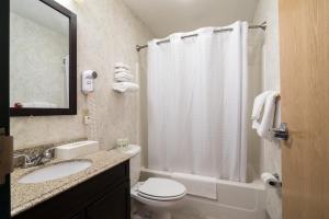 Econo Lodge Inn & Suites Canandaigua - Finger Lakes Area