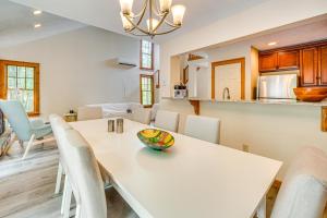 Tannersville Resort Home with Deck and Gas Grill!