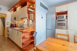 A private ROOM in a shared flat - Soukromý pokoj ve sdíleném bytě - Velká Bystřice