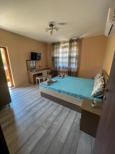 Александровата Къща - Aleksandar Guest House with Garden and Pool