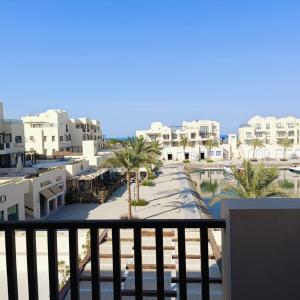 Nayah Stays, Luxurious bedroom in Fanadir Marina
