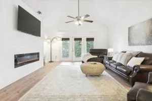 Biloxi Waterfront House View of Bayou with fishing - Cedar Lake