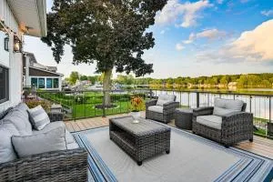 Lakefront Jackson Retreat with Boat Dock and Fire Pit! - Haslett