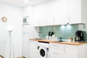 Rolando House, Free Parking