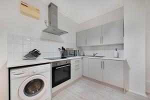 2 Bed Apartment- Finsbury Park Station B