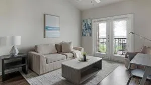 Mission Hill Apartments by Barsala - 新布朗费尔斯