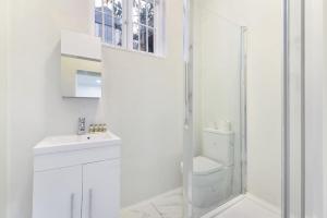 2 Bed Piccadilly Apartment 2